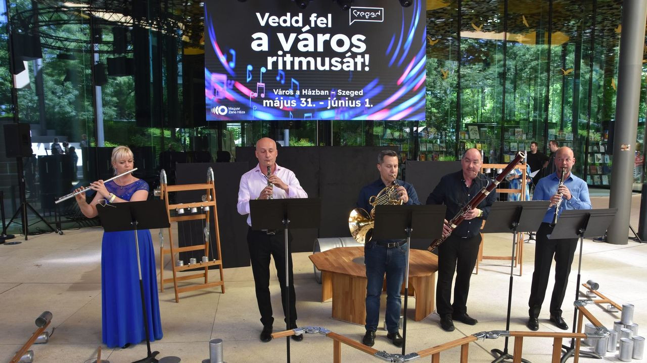 Szeged Budapesten a Magyar Zene Háza szabadtéri színpadán: sikert aratott a bábszínház és a szimfonikus zenekar a délelőtti programjaival