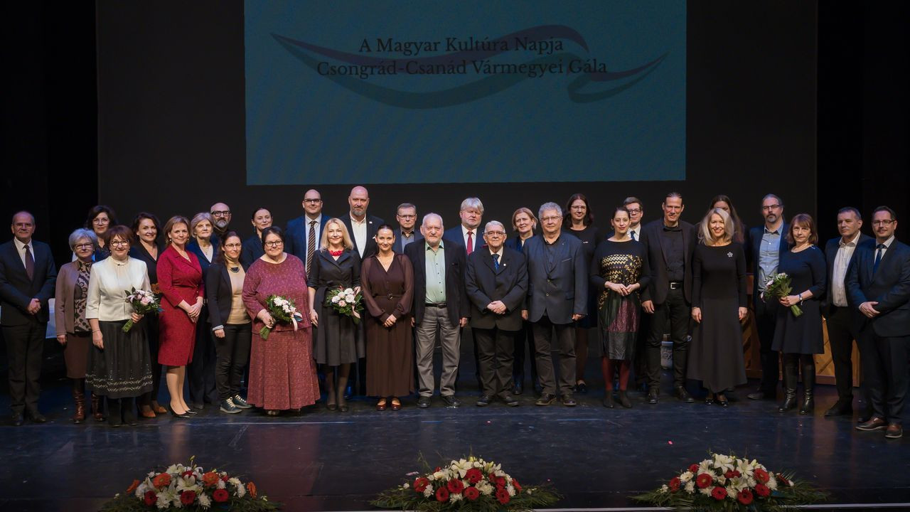 Díjeső a vármegyei kultúra napi gálán